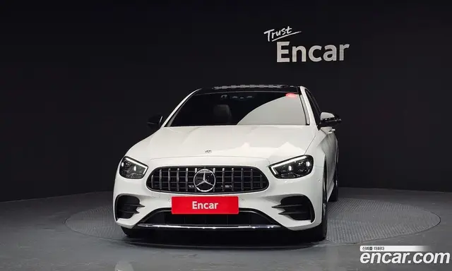 Mercedes-Benz E-Class 2023 2.0 автомат (гидро), миниатюра 3