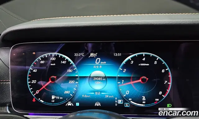 Mercedes-Benz E-Class 2023 2.0 автомат (гидро), миниатюра 8
