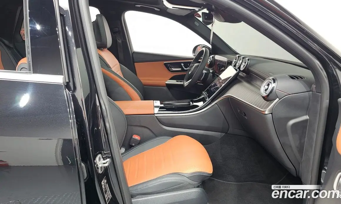 Mercedes-Benz GLC-Class 2023 2.0 автомат (гидро), фото 16