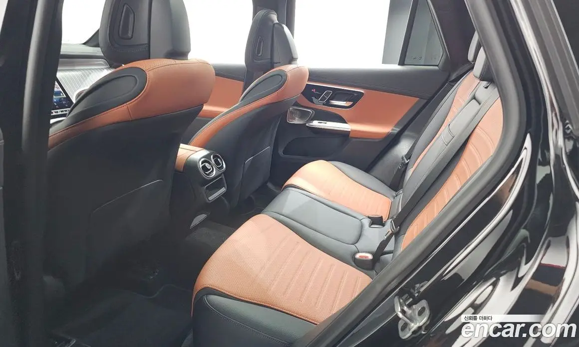 Mercedes-Benz GLC-Class 2023 2.0 автомат (гидро), фото 17
