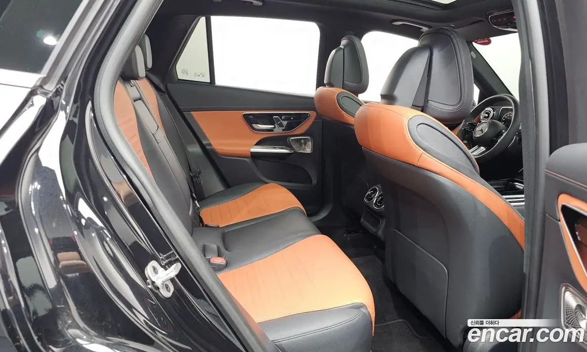 Mercedes-Benz GLC-Class 2023 2.0 автомат (гидро), фото 18