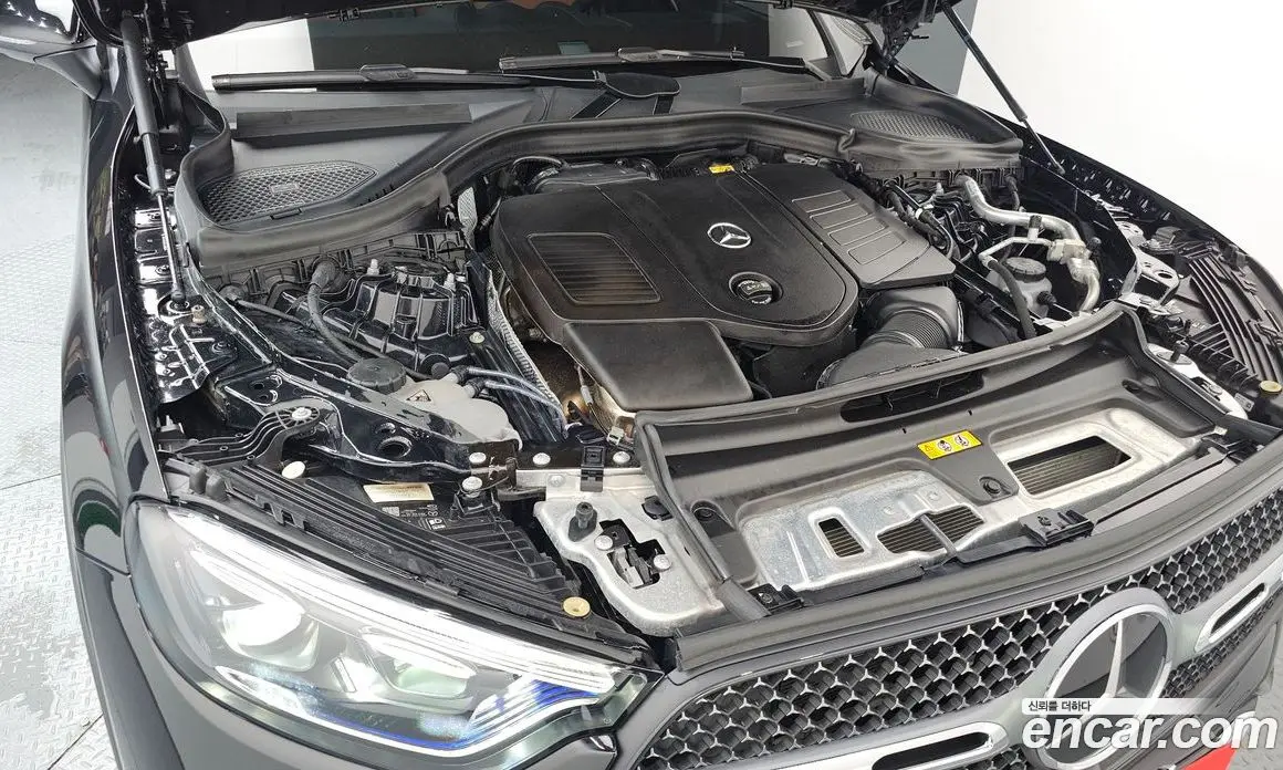 Mercedes-Benz GLC-Class 2023 2.0 автомат (гидро), фото 6