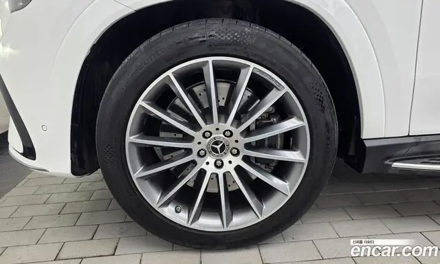 Mercedes-Benz GLE-Class 2023 3.0 автомат (гидро), миниатюра 5