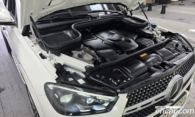 Mercedes-Benz GLE-Class 2023 3.0 автомат (гидро), миниатюра 6