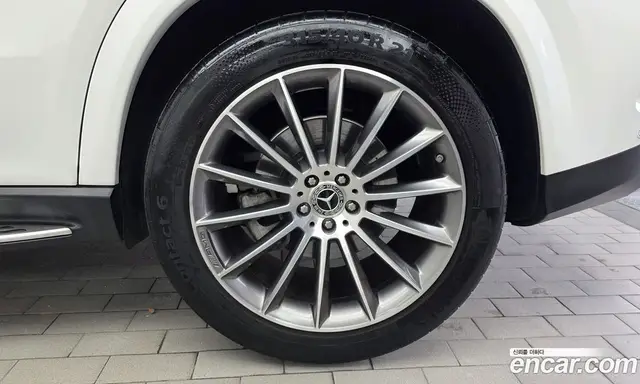 Mercedes-Benz GLE-Class 2023 3.0 автомат (гидро), миниатюра 7