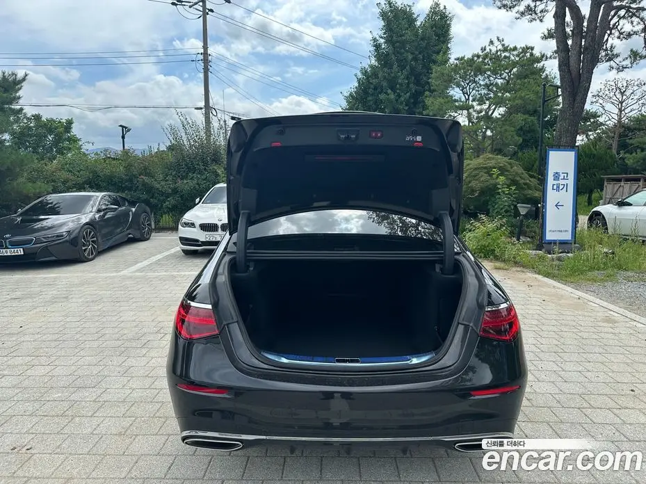 Mercedes-Benz S-Class 2025 3.0 автомат (гидро), фото 13