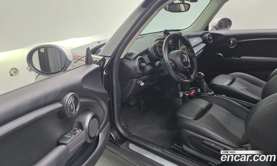Mini Cooper 2016 1.5 автомат (гидро), фото 12