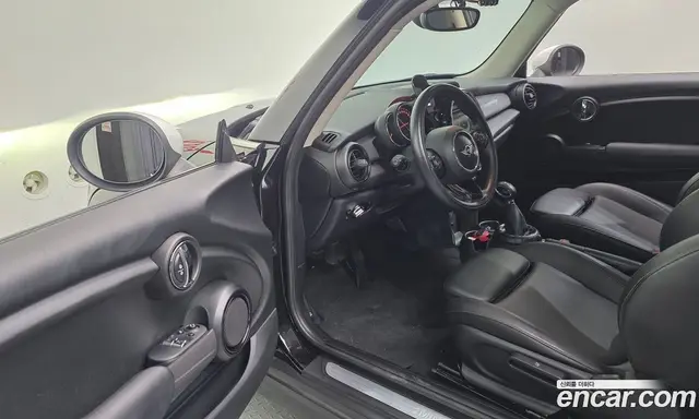 Mini Cooper 2016 1.5 автомат (гидро), миниатюра 12