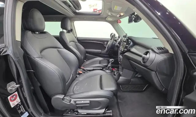 Mini Cooper 2016 1.5 автомат (гидро), миниатюра 10