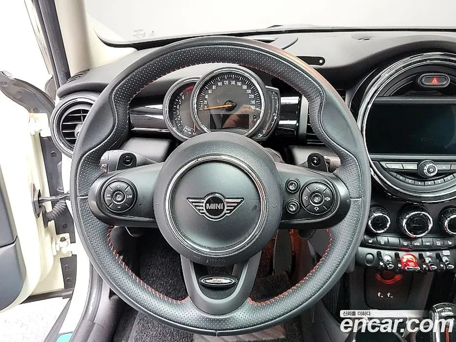 Mini Cooper 2019 2.0 автомат (гидро), фото 13