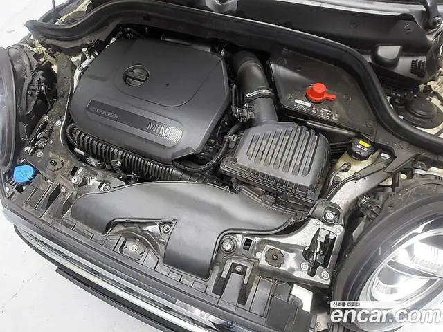 Mini Cooper 2019 2.0 автомат (гидро), миниатюра 6