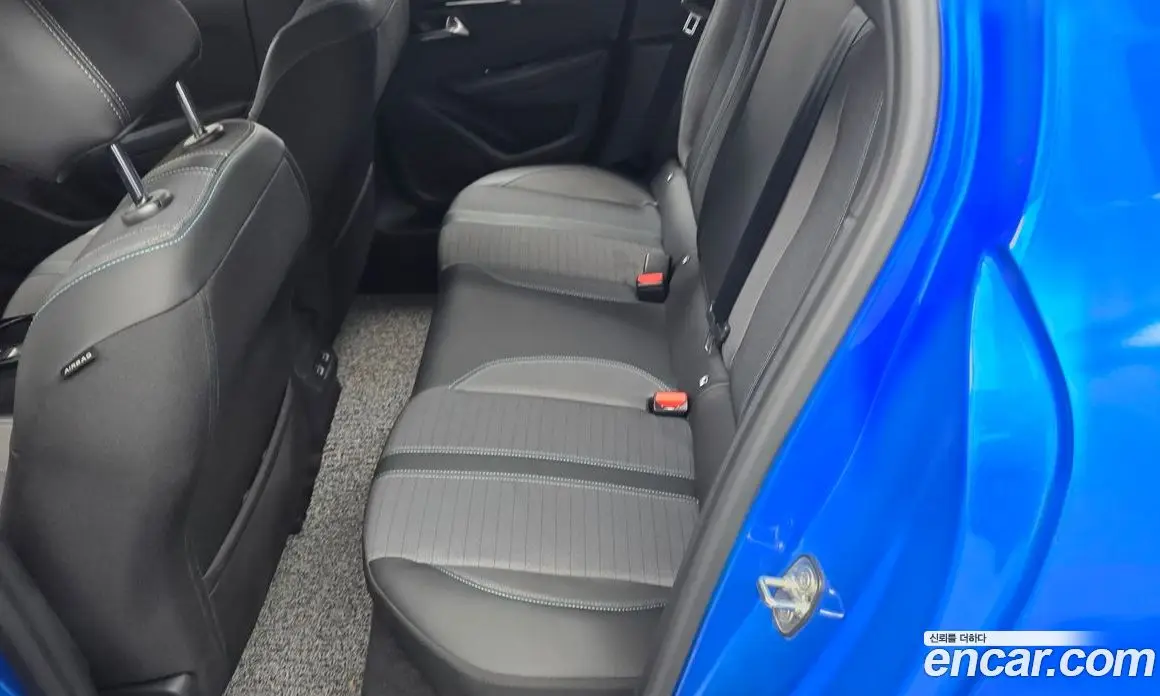 Peugeot 208 2022 0.1 автомат (гидро), фото 16