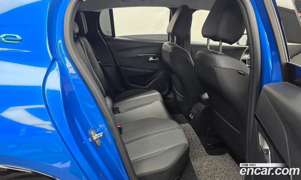Peugeot 208 2022 0.1 автомат (гидро), фото 18