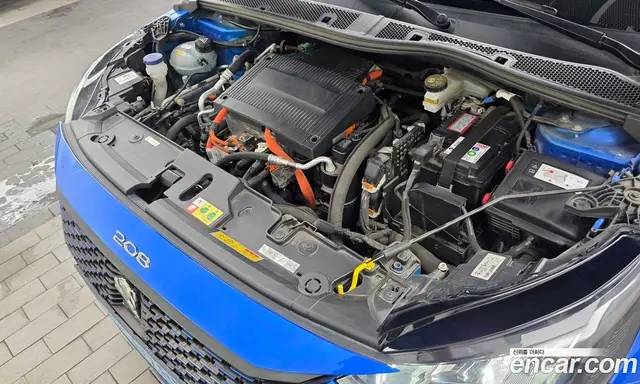 Peugeot 208 2022 0.1 автомат (гидро), миниатюра 6