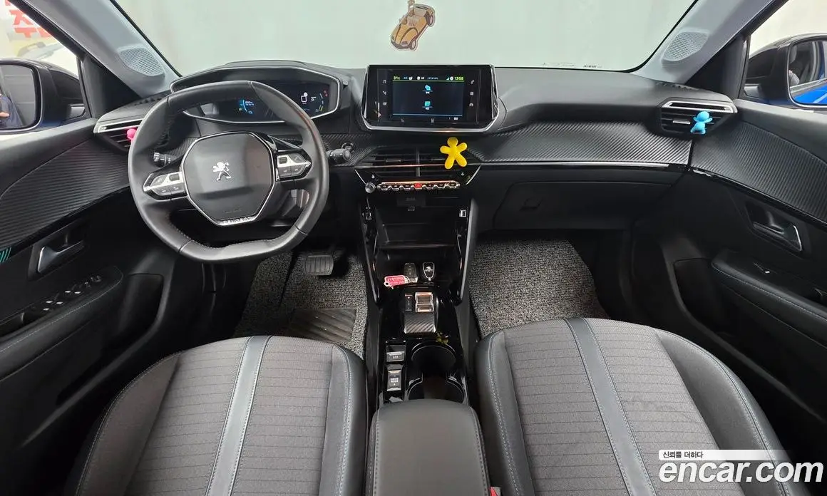 Peugeot 208 2022 0.1 автомат (гидро), фото 10