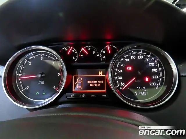 Peugeot 508 2014 1.6 автомат (гидро), миниатюра 9