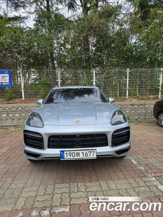 Porsche Cayenne 2022 3.0 автомат (гидро), миниатюра 1