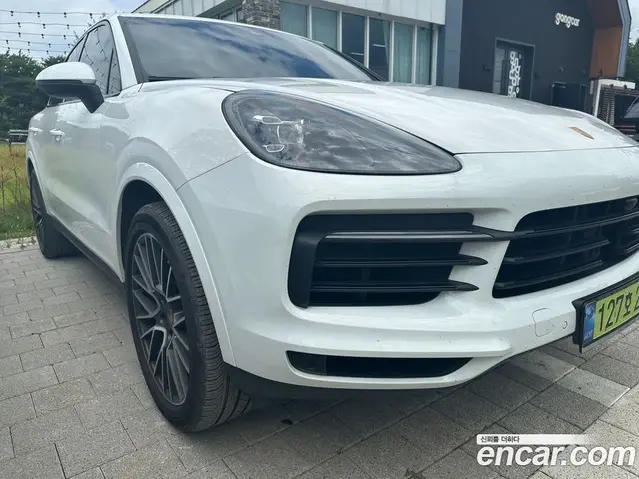Porsche Cayenne 2023 3.0 автомат (гидро), миниатюра 1