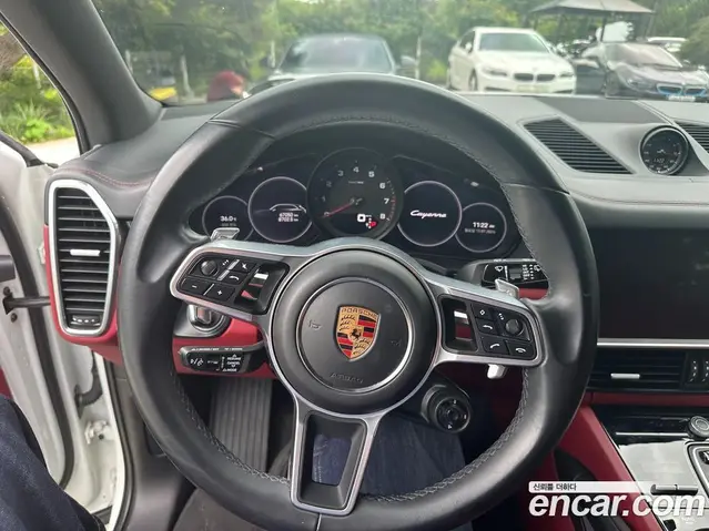 Porsche Cayenne 2023 3.0 автомат (гидро), миниатюра 10