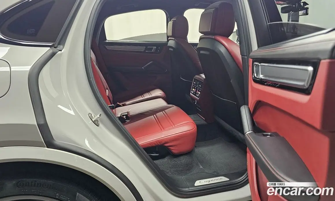 Porsche Cayenne 2023 3.0 автомат (гидро), фото 11