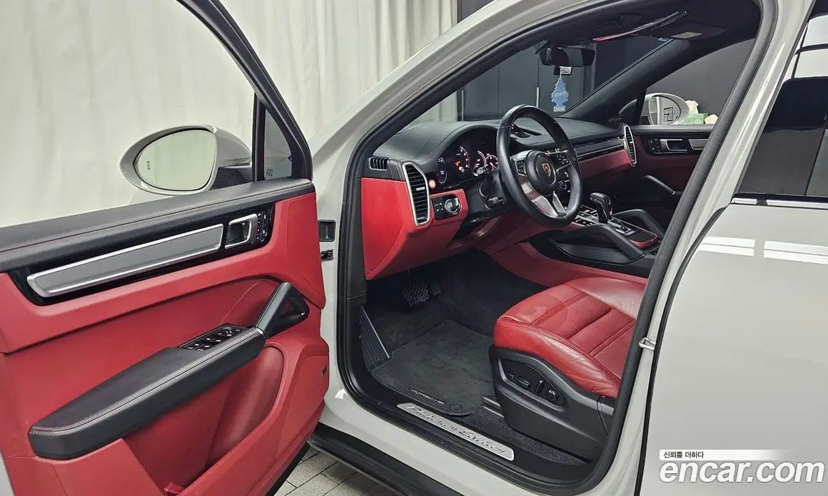 Porsche Cayenne 2023 3.0 автомат (гидро), фото 10