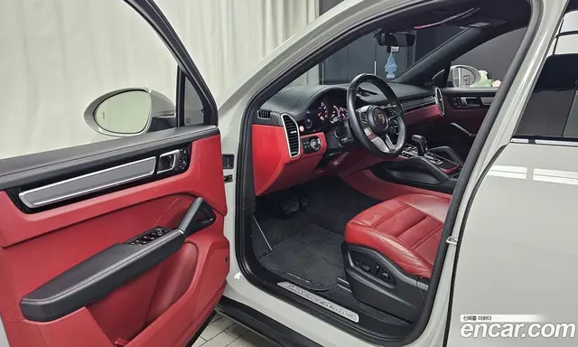 Porsche Cayenne 2023 3.0 автомат (гидро), миниатюра 10