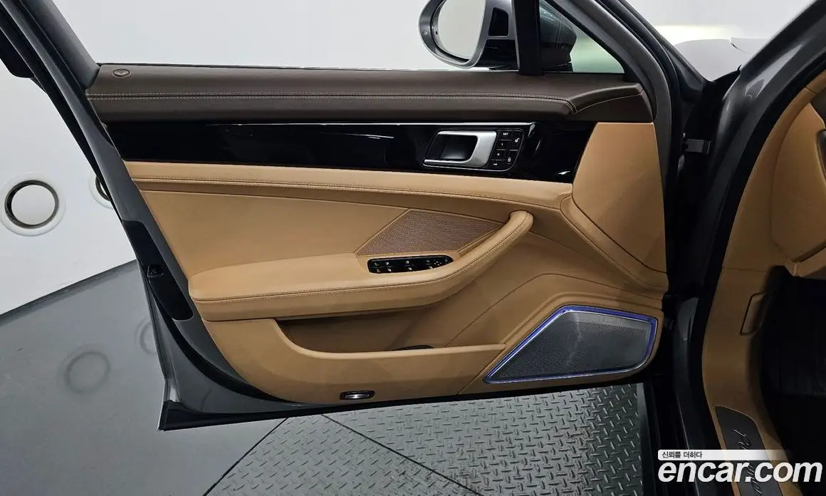 Porsche Panamera 2018 4.0 автомат (гидро), фото 14