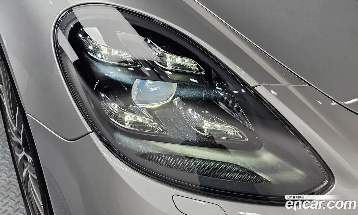 Porsche Panamera 2018 4.0 автомат (гидро), фото 8