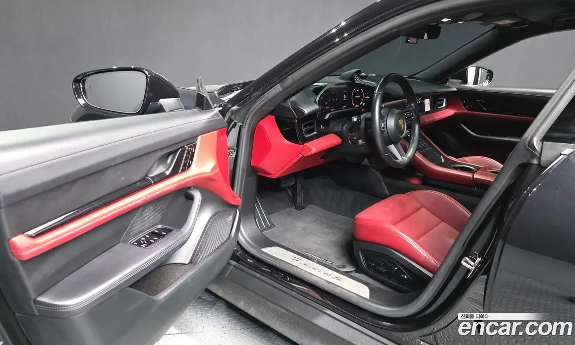 Porsche Taycan 2021 0.1 автомат (гидро), фото 13