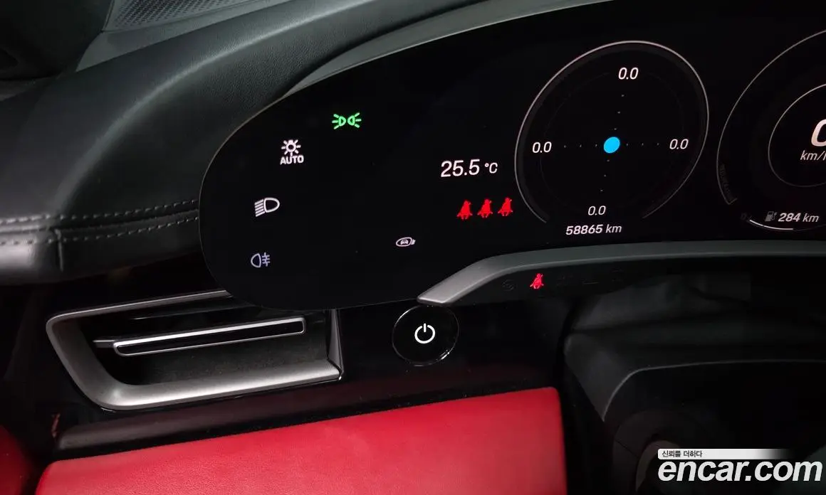 Porsche Taycan 2021 0.1 автомат (гидро), фото 27