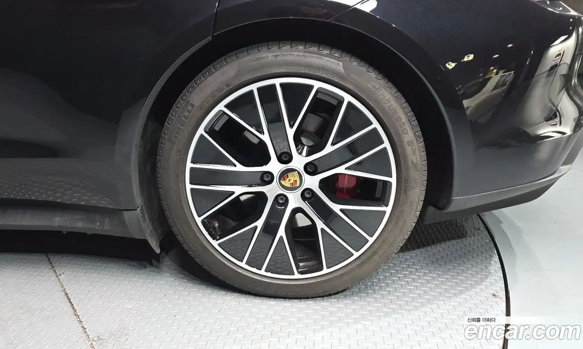 Porsche Taycan 2021 0.1 автомат (гидро), фото 7