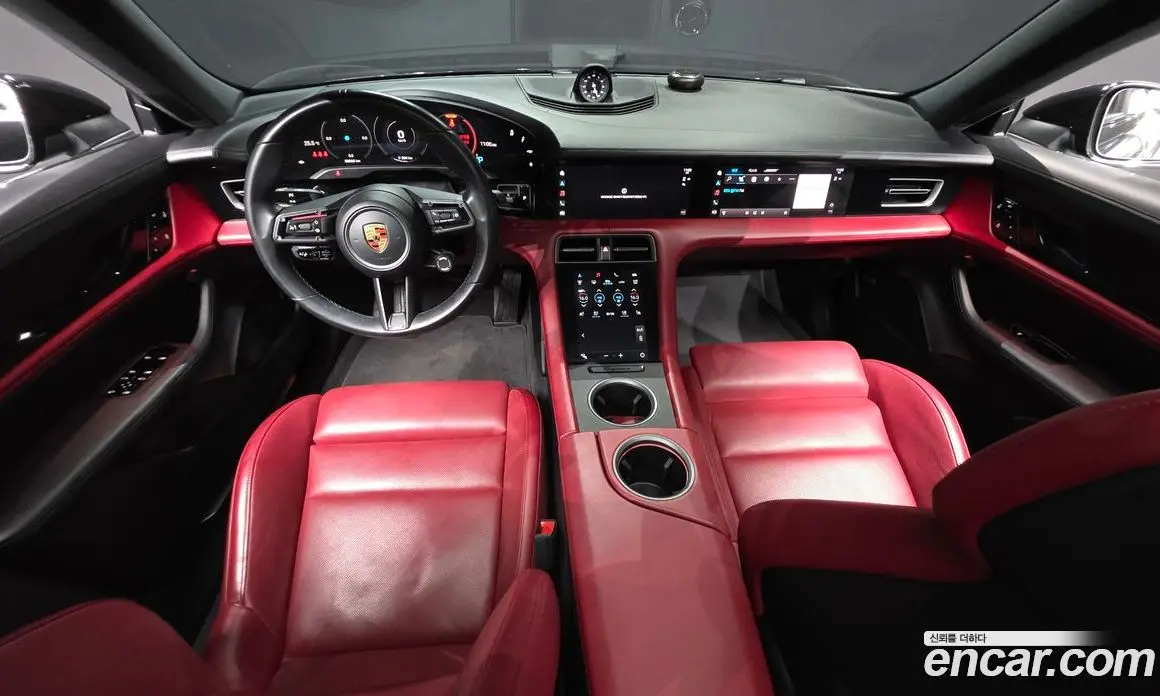 Porsche Taycan 2021 0.1 автомат (гидро), фото 10