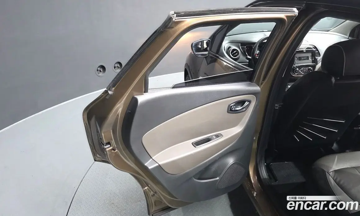 Renault (Samsung) QM3 2016 1.5 автомат (гидро), фото 14