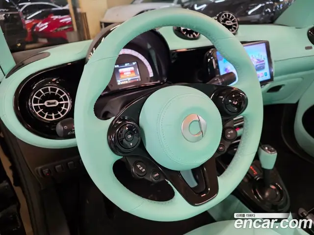 Smart Fortwo 2020 1.0 автомат (гидро), миниатюра 9