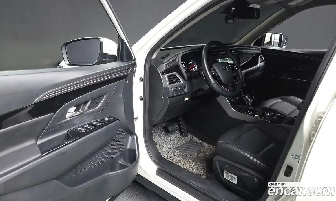 SsangYong Korando 2021 1.5 автомат (гидро), фото 13