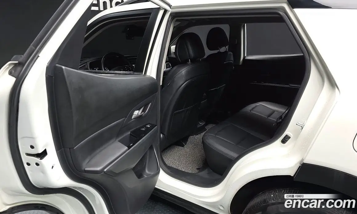 SsangYong Korando 2021 1.5 автомат (гидро), фото 16