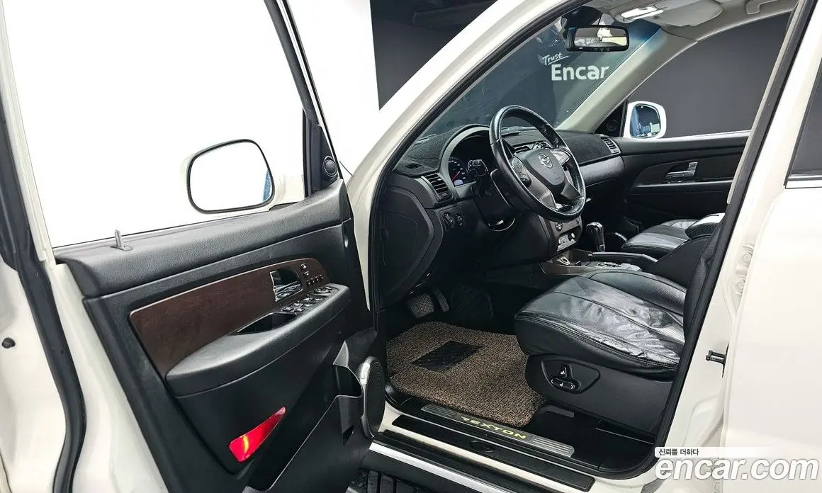 SsangYong Rexton 2015 2.0 автомат (гидро), фото 11