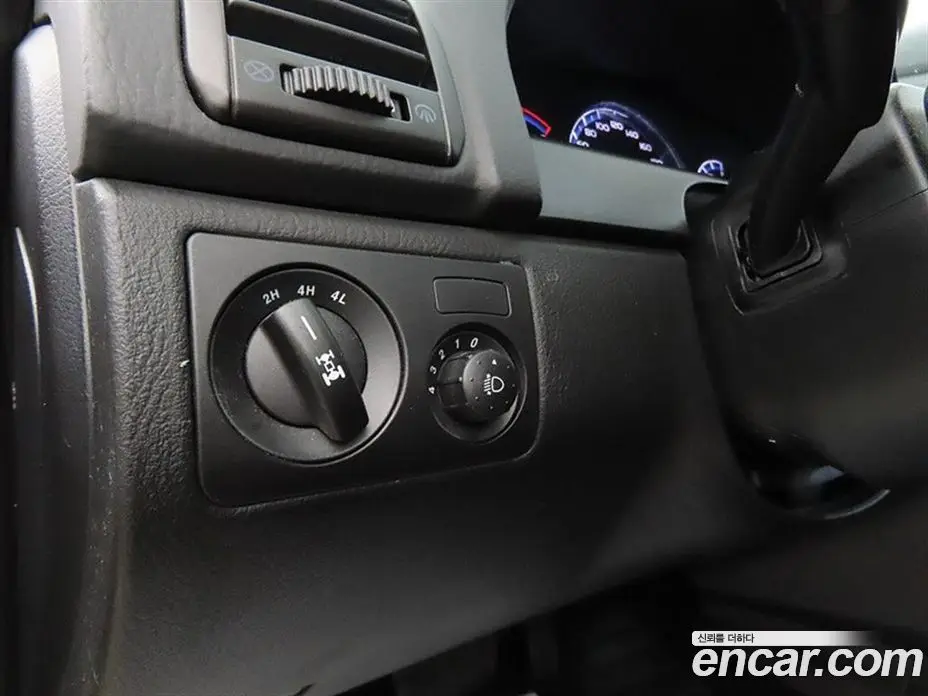 SsangYong Rexton 2016 2.2 автомат (гидро), фото 12