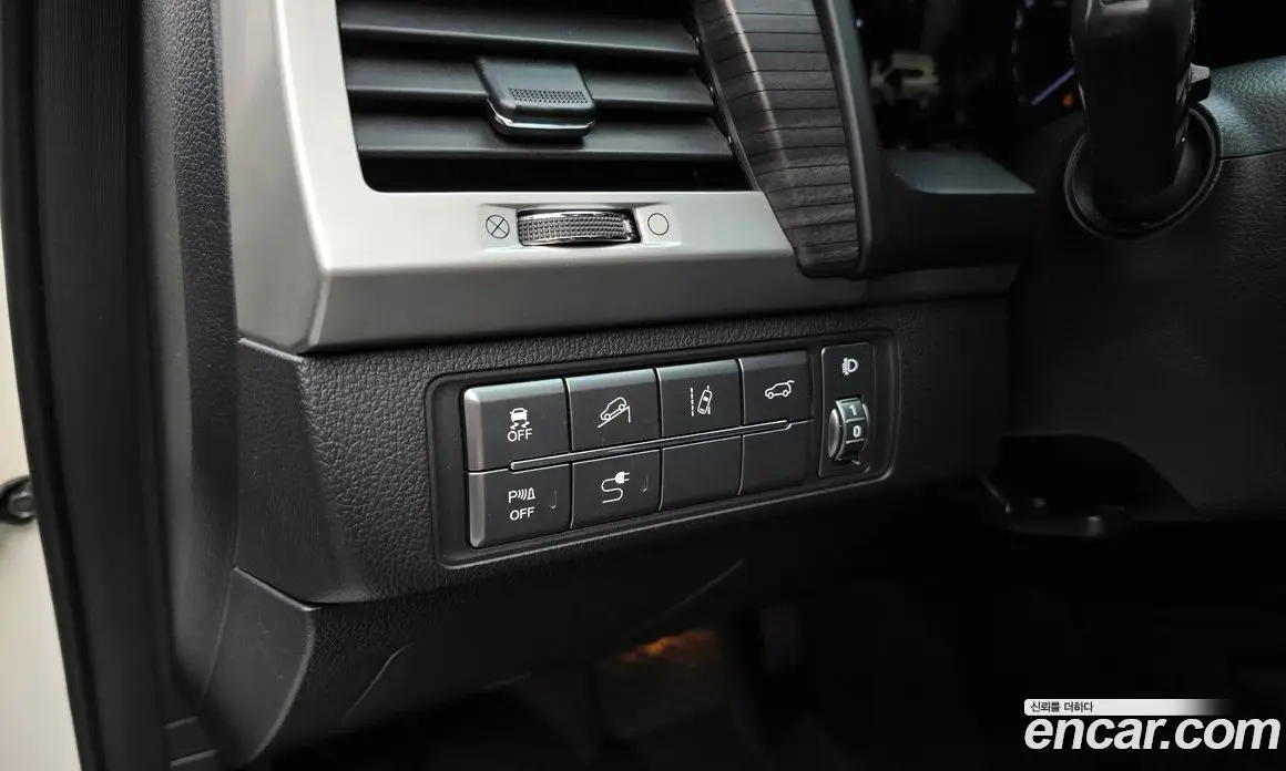 SsangYong Rexton 2017 2.2 автомат (гидро), фото 16
