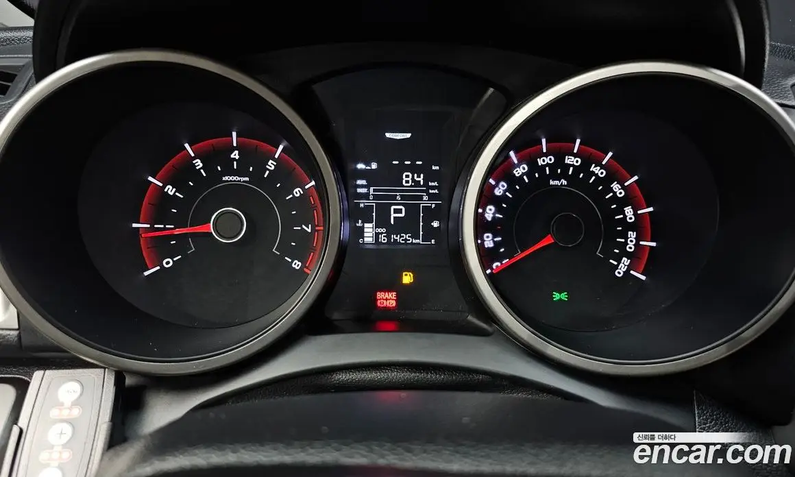 SsangYong TIBOLI 2015 1.6 автомат (гидро), фото 11
