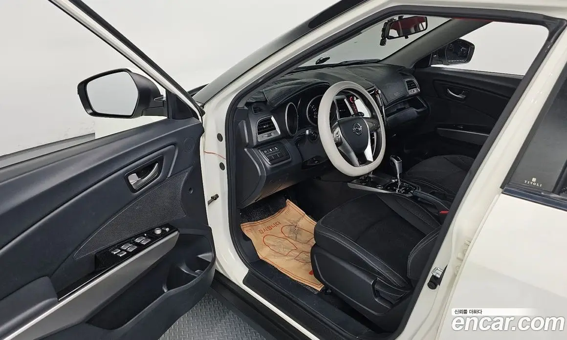 SsangYong TIBOLI 2016 1.6 автомат (гидро), фото 13