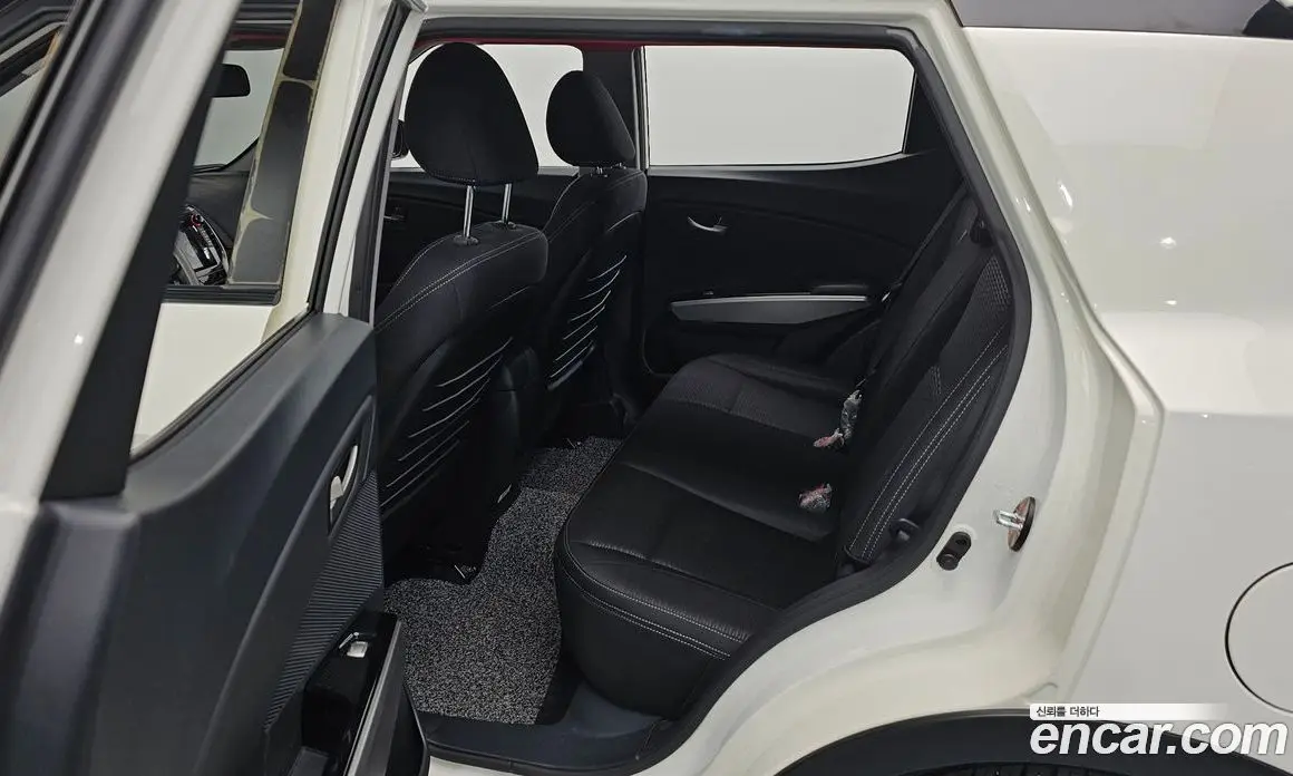SsangYong TIBOLI 2016 1.6 автомат (гидро), фото 18
