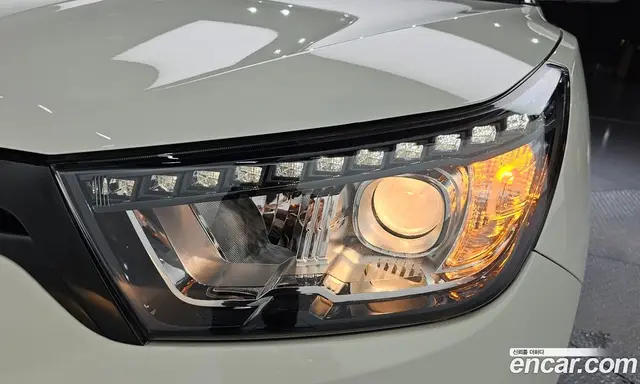 SsangYong TIBOLI 2016 1.6 автомат (гидро), миниатюра 8
