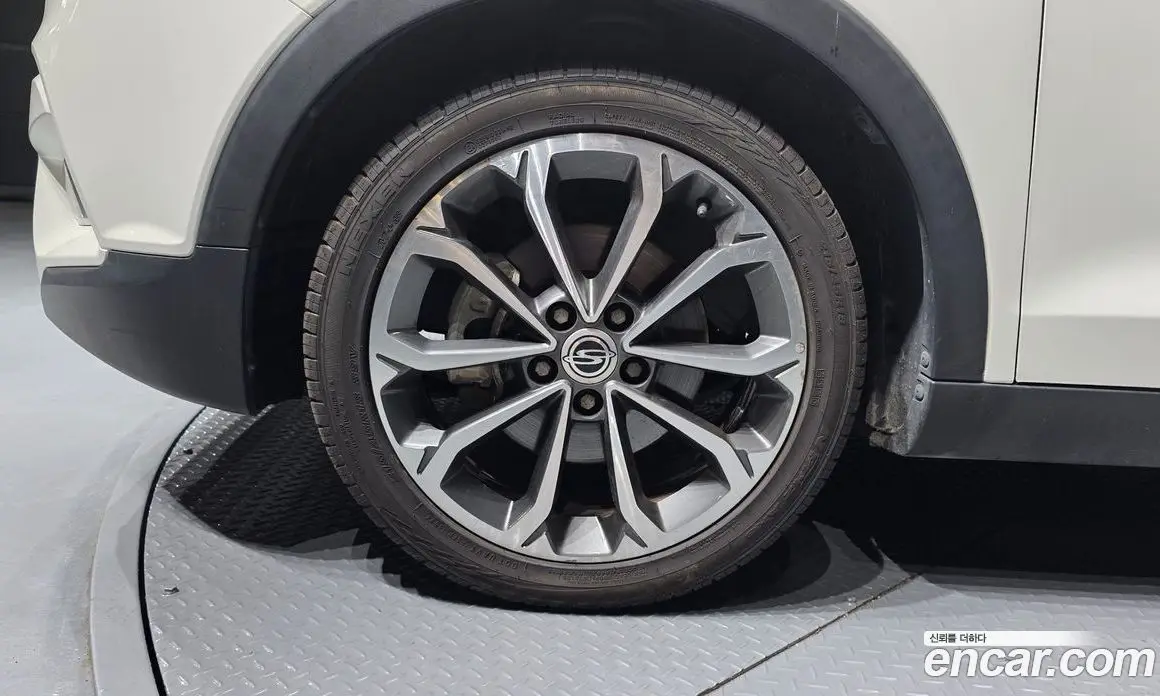 SsangYong TIBOLI 2017 1.6 автомат (гидро), фото 5