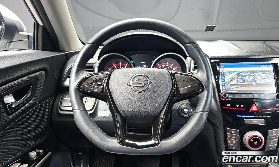 SsangYong TIBOLI 2017 1.6 автомат (гидро), фото 18