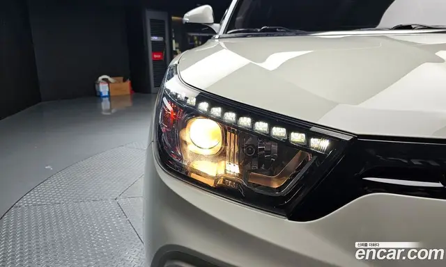 SsangYong TIBOLI 2017 1.6 автомат (гидро), миниатюра 8