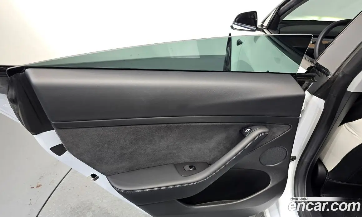 Tesla Model 3 2022 0.2 автомат (гидро), фото 14