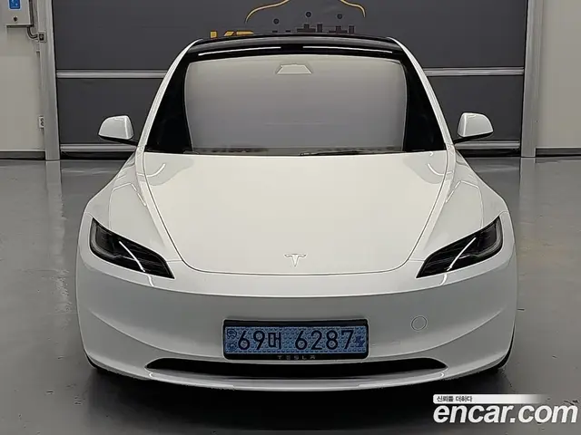 Tesla Model 3 2025 автомат (гидро), миниатюра 2