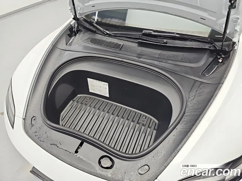 Tesla Model 3 2025 автомат (гидро), фото 5