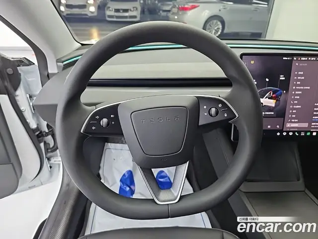 Tesla Model 3 2025 автомат (гидро), миниатюра 9